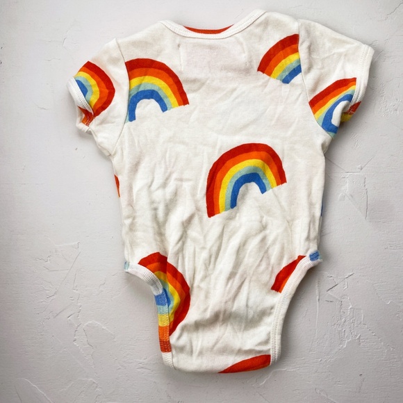 Nadadelazos Rainbow Onesie 6 months - Picture 2 of 5